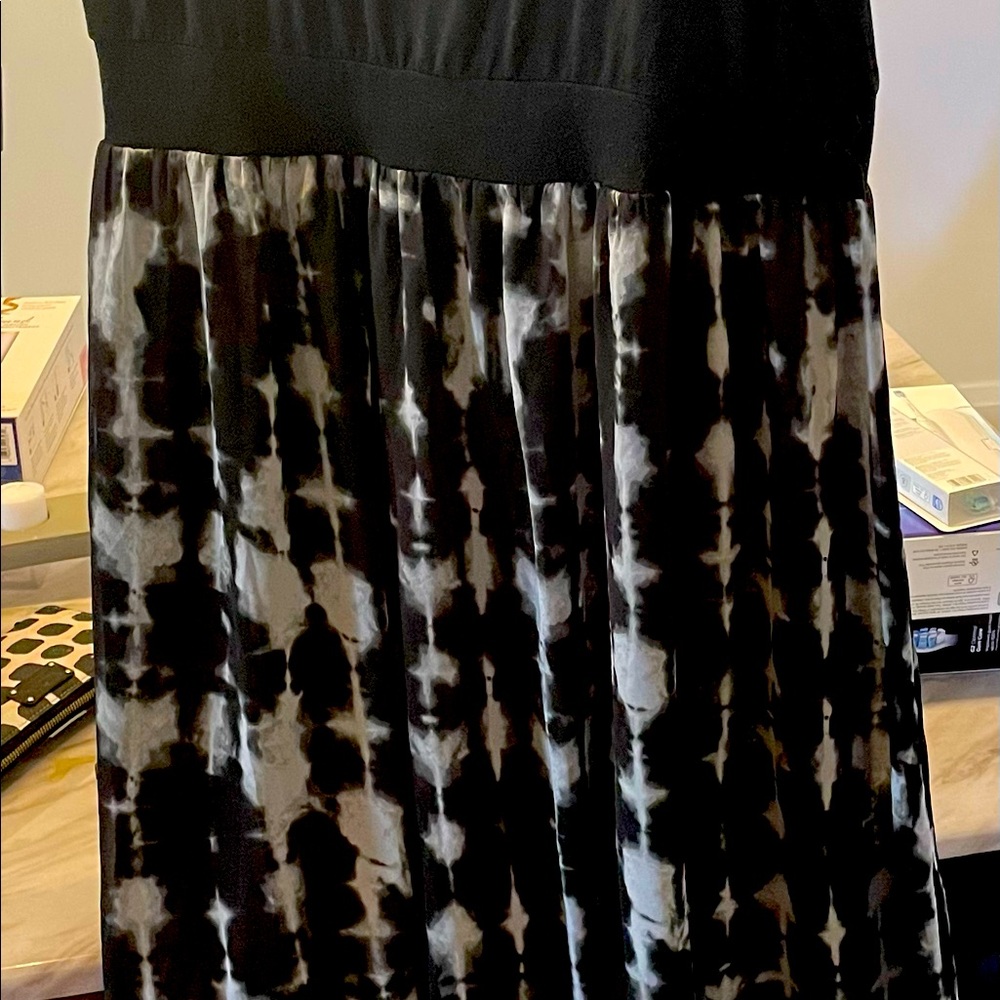 Floor length maxi dress with black and white tie dye detail
